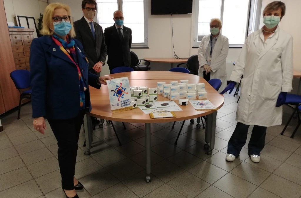 Il Rotary dona alla ASL3 cinquecento saturimetri per l’assistenza domiciliare